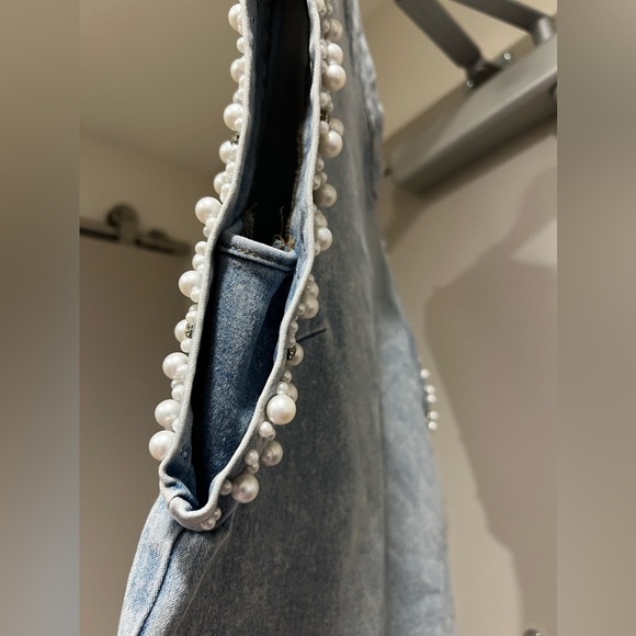 Love University Janice Denim, Diamonds and Pearl Top Size Small - Picture 10 of 12